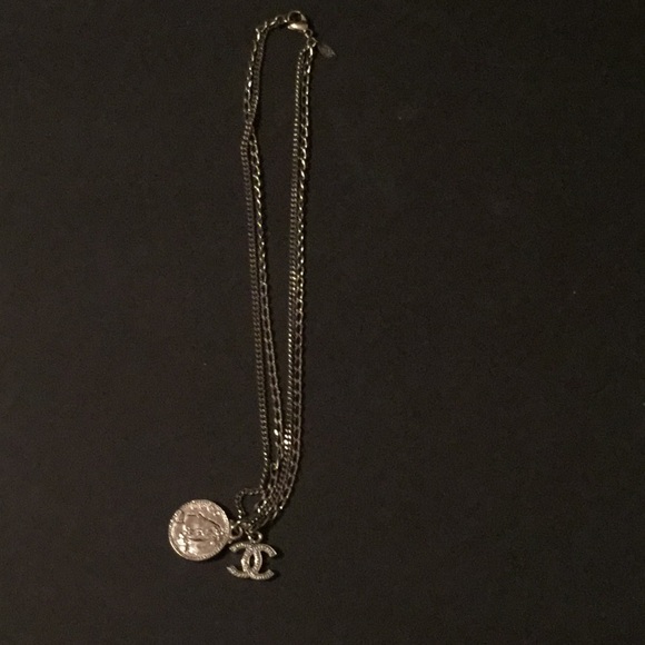 Vintage Chanel Jewelry Set - Picture 4 of 6